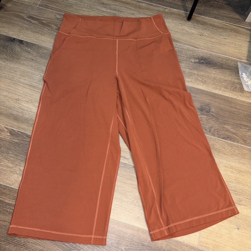 Lululemon Align Wide Leg Crop Nulu Size 16 Dark Terracotta 76912 Gaucho